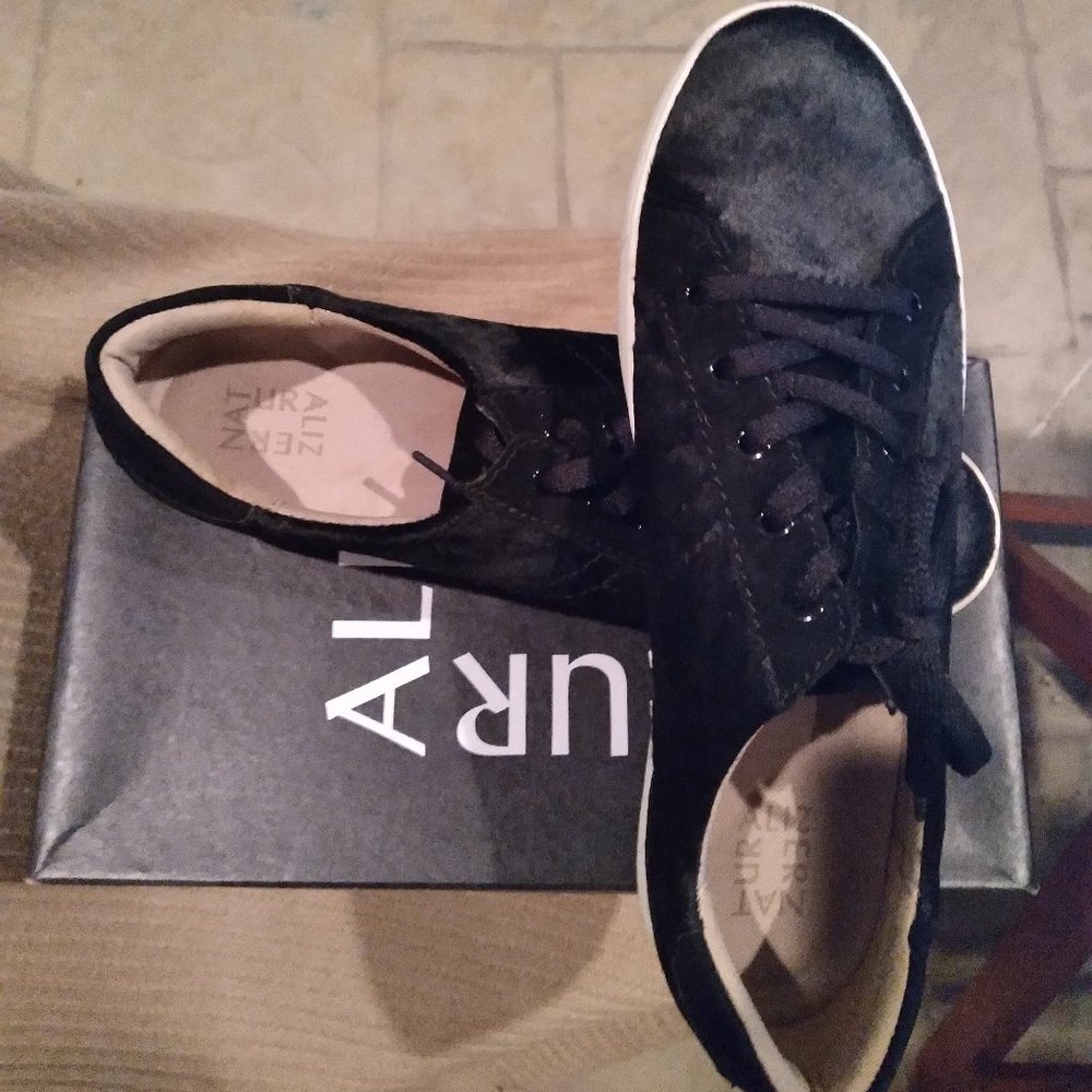 Naturalizer MORRISON Women's Satin Leather Sneaker in Black Size 11 M